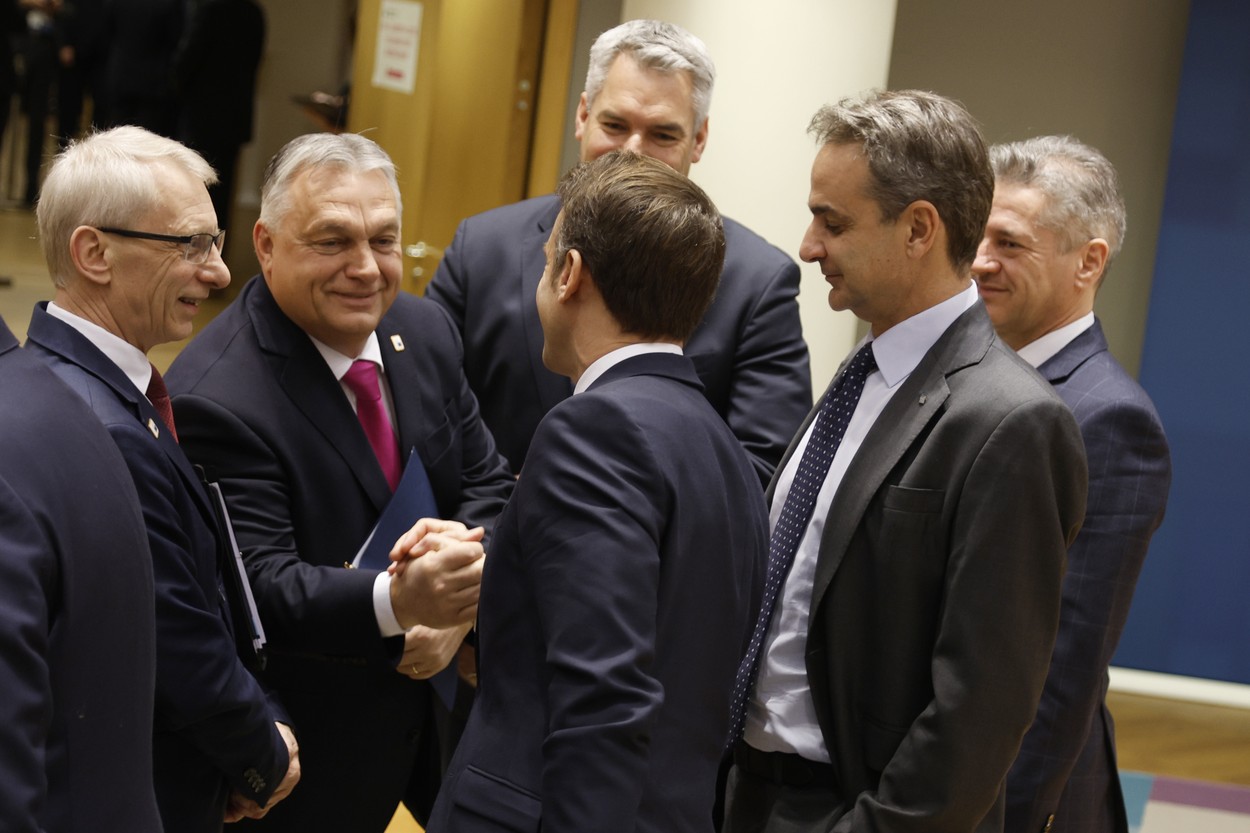 Financial Times: UE încearcă să îi ofere CONCESII lui Orban pentru a accepta continuarea asistenței pentru Ucraina