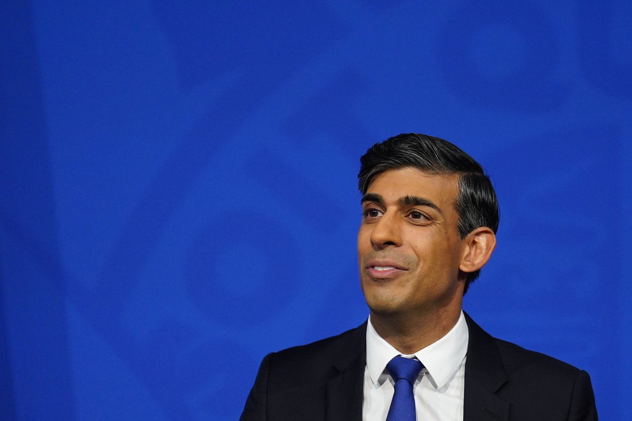 Financial Times: Rishi SUNAK promite reduceri fiscale masive, în efortul de relansare a șanselor conservatorilor în scrutinul britanic