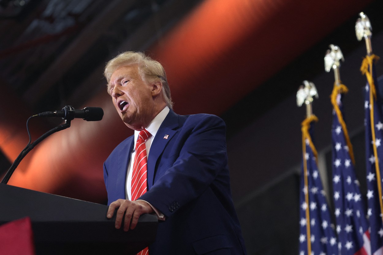 Donald Trump s-a prezentat la Curtea Federală de Apel, care va stabili dacă beneficiază de imunitate juridică