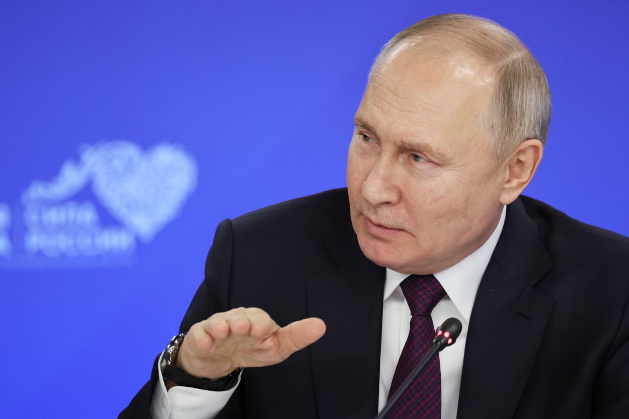 Vladimir Putin amenință din nou: „Ucraina riscă o LOVITURĂ ireparabilă dacă va continua să lupte”