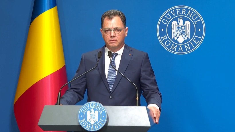 Numărul turiștilor străini a CRESCUT cu aproape 30%. Oprea: Încasăm cu aproximativ 1 miliard de euro mai mult