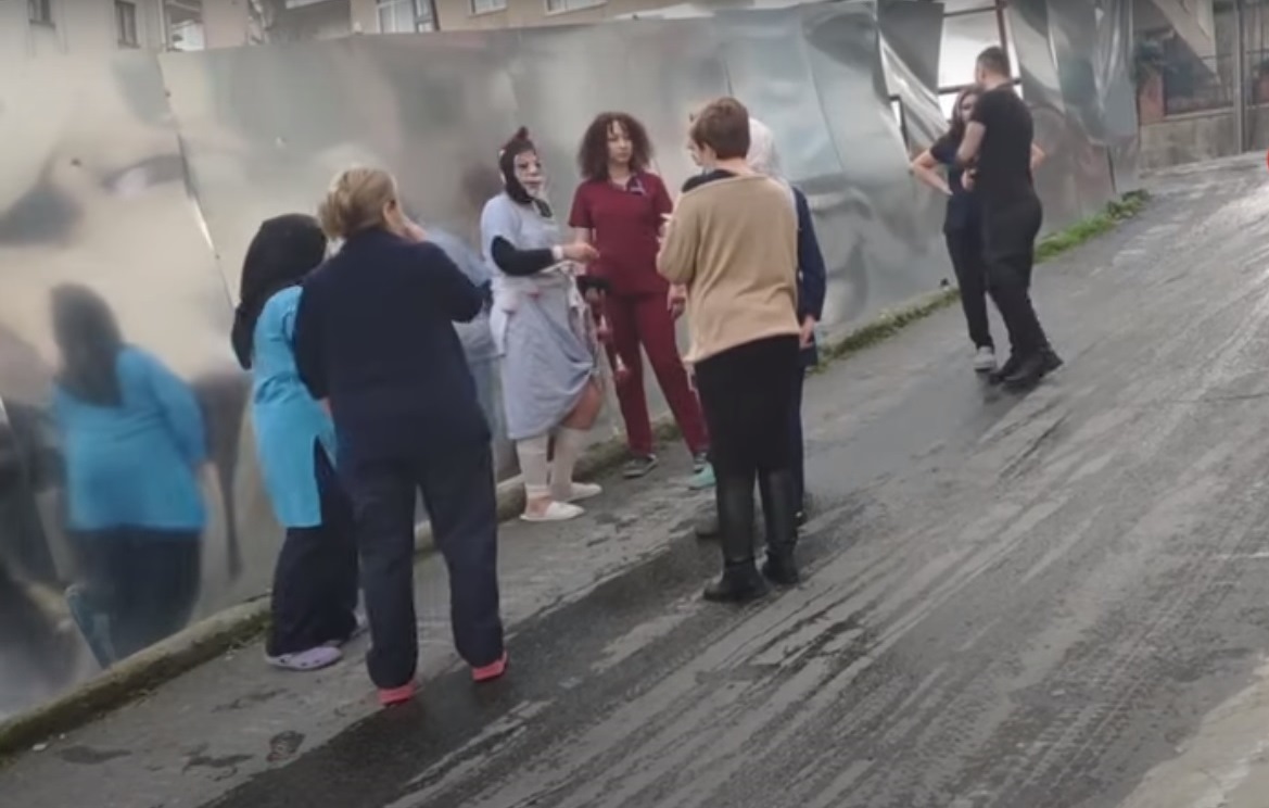 VIDEO | O femeie a vrut să fugă dintr-un spital din Turcia ca să nu plătească operația estetică