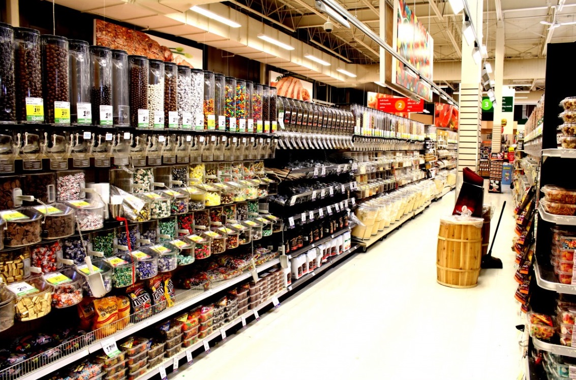 „Este bătaie de joc!”. Ce SALARIU i-a oferit un mare supermarket unei studente care a venit să se angajeze