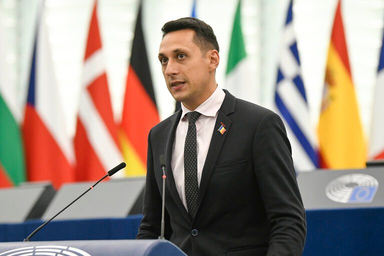 Europarlamentarul Vlad Gheorghe anunță că demisionează din USR: „Au fost declarații publice halucinante ale lui Cătălin Drulă”