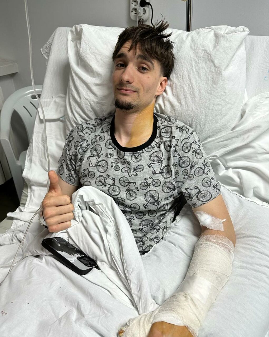 Edvard Novak, fiul fostului ministru al Sportului, implicat într-un accident rutier. Acesta a ajuns la spital!