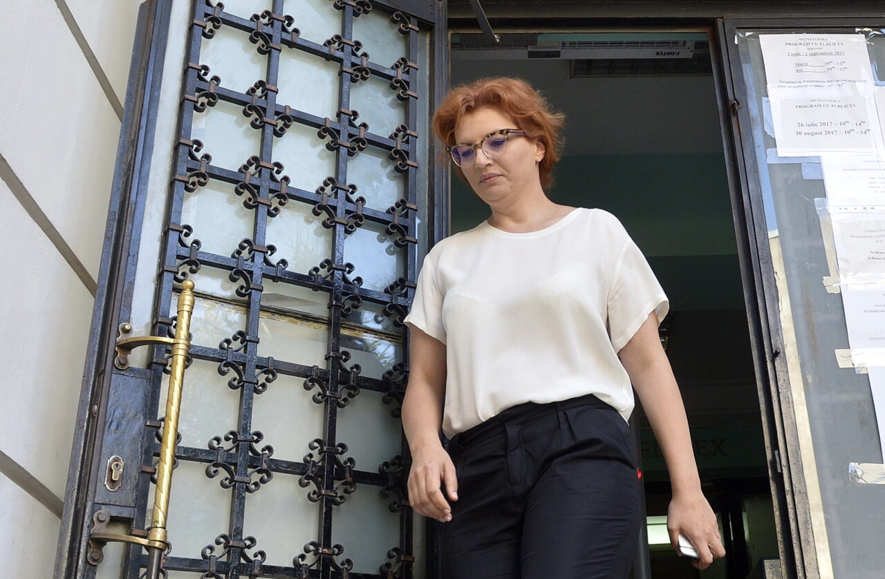 Probleme în familia Băsescu / Fiica cea mare a președintelui suferă de o boală gravă – SURSE