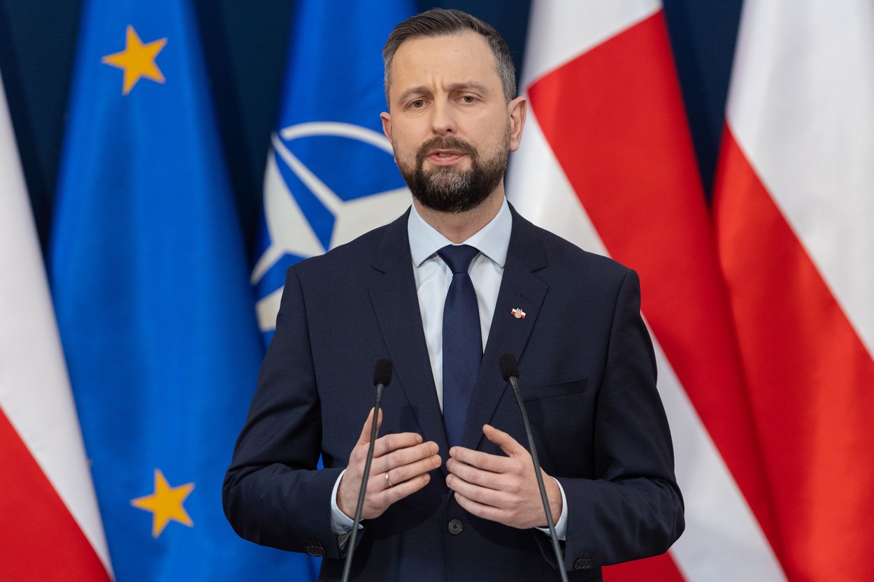 Polonia se pregătește de RĂZBOI cu Rusia. Ministrul polonez al Apărării: „Mă aştept la orice scenariu şi le iau în serios pe cele mai rele”