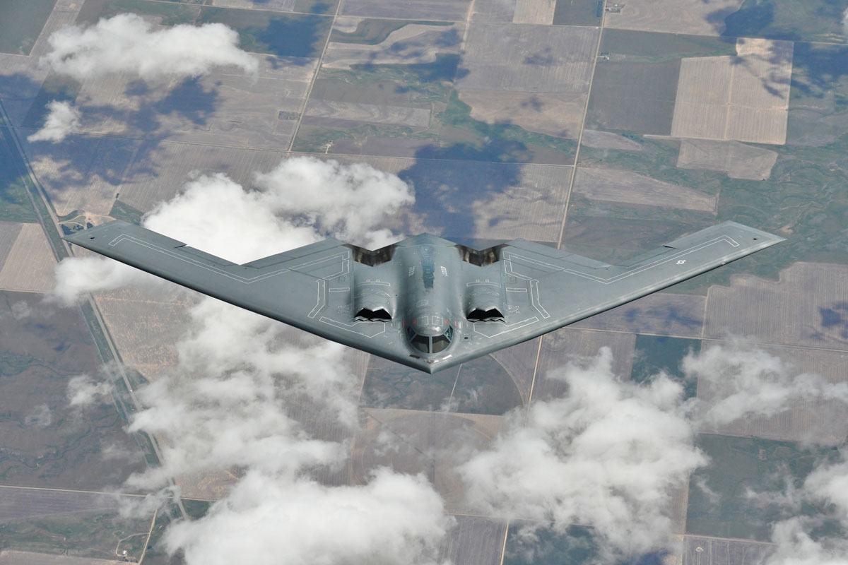 10 lucruri uimitoare despre bombardierul B-2. Poate ajunge oriunde pe glob în doar câteva ore!