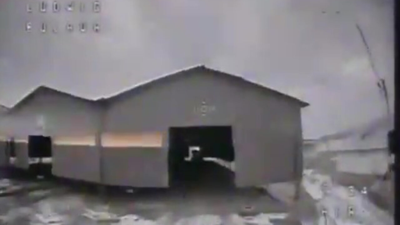 Încrezători după Avdiivka, rușii au lăsat ușile deschise la un depozit de arme. Surorile „Babăi Iaga” i-au făcut o vizită devastatoare