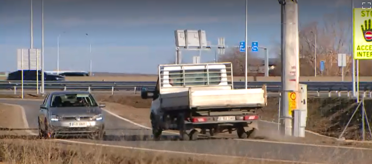 Drumul din România care le dă bătăi de cap șoferilor. Mulți se plâng că ajung pe CONTRASENS din cauza proastei semnalizări