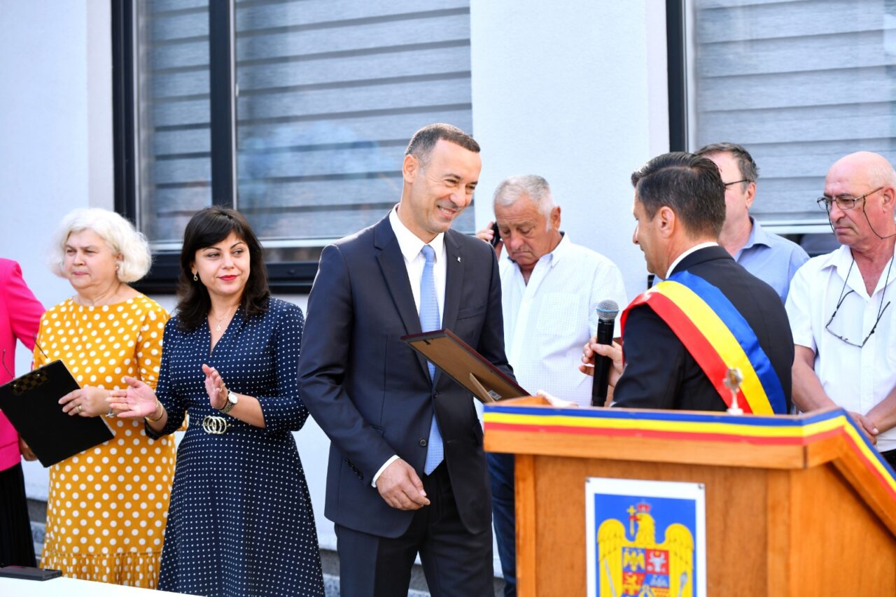 Cercetarea PENALĂ e în curs/Iulian DUMITRESCU și-a redepus CANDIDATURA la CJ Prahova