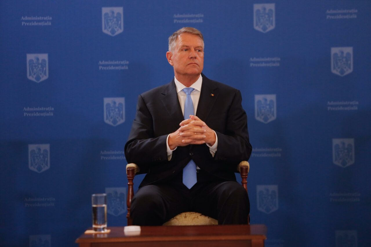 Klaus Iohannis clarifică de ce „alocarea a fost una și cheltuiala a fost alta” pentru APĂRARE / „Lucruri pe care am vrut să le cumpărăm nu s-au găsit”