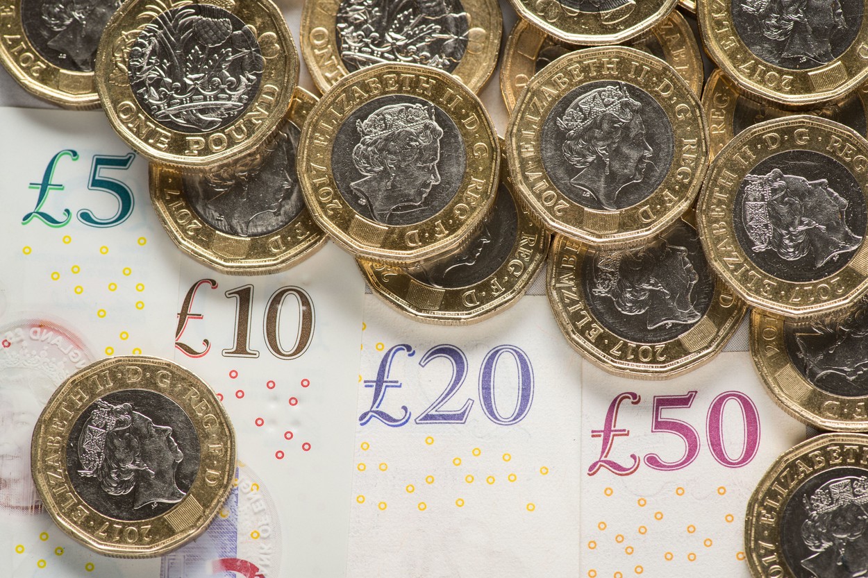 Un oficial din cadrul Băncii Angliei avertizează asupra RISCURILOR economice în Marea Britanie și cere relaxarea politicii monetare