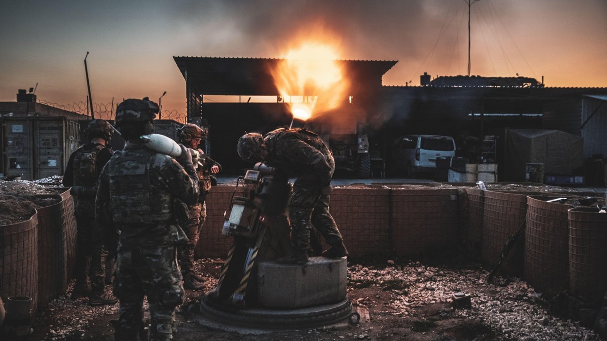 Atac asupra unei baze militare americane din Siria, ca RIPOSTĂ la bombardamentele efectuate de SUA