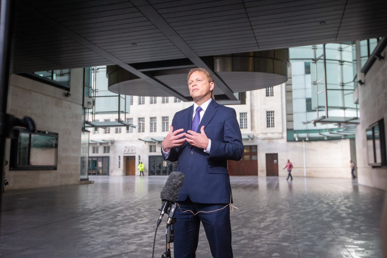 Grant Shapps îi avertizează pe militanții huthi din Yemen: ”Marea Britanie NU VA EZITA să riposteze din nou”