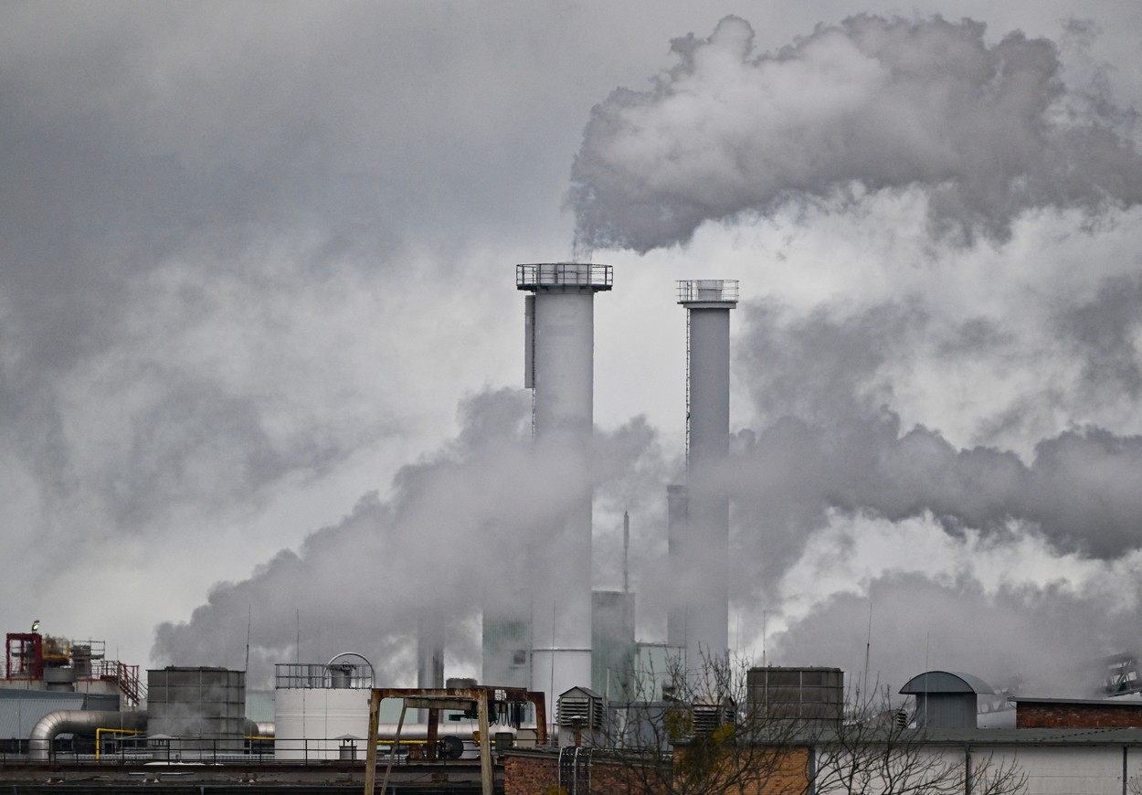 Bloomberg: Germania ar putea avea DIFICULTĂȚI în atingerea obiectivelor tranziției energetice, pe fondul problemelor bugetare
