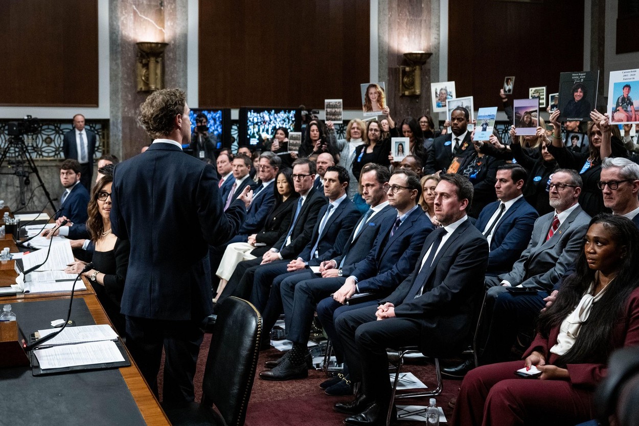 Zuckerberg a prezentat scuze în Congresul SUA /Inițiative pentru tragerea la răspundere a PLATFORMELOR online