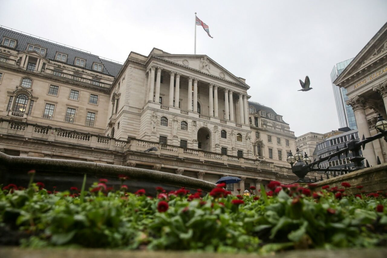 Inflația este STABILĂ în Marea Britanie, dar rămâne peste nivelul optim vizat de Banca Angliei