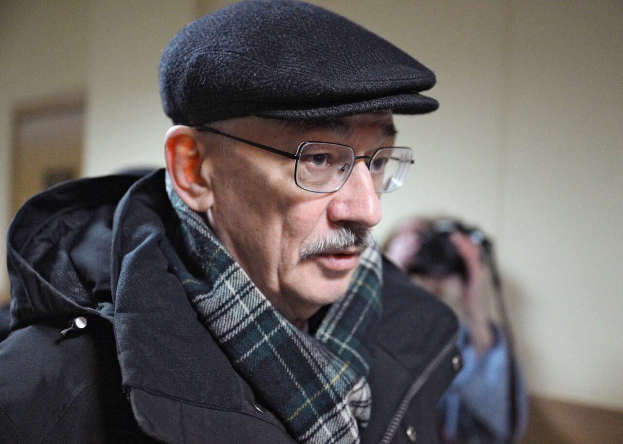 Oleg Orlov, cel mai cunoscut activist pentru drepturile omului din Rusia, CONDAMNAT la 2,5 ani de închisoare pentru a criticat invazia din Ucraina