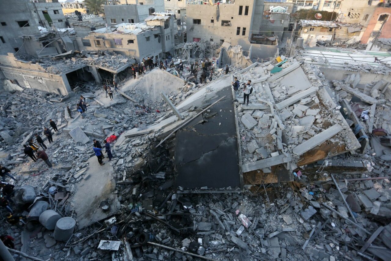 LIVE UPDATE | Război Israel-Hamas. Cel puțin 25 de morți după un atac în Gaza/Iranul dă „undă verde” Hezbollah