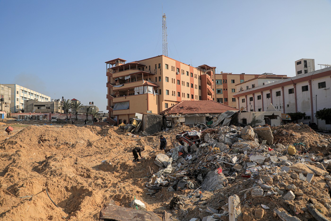 Bombardament devastator asupra unei școli din Gaza: 15 morți, inclusiv familii întregi