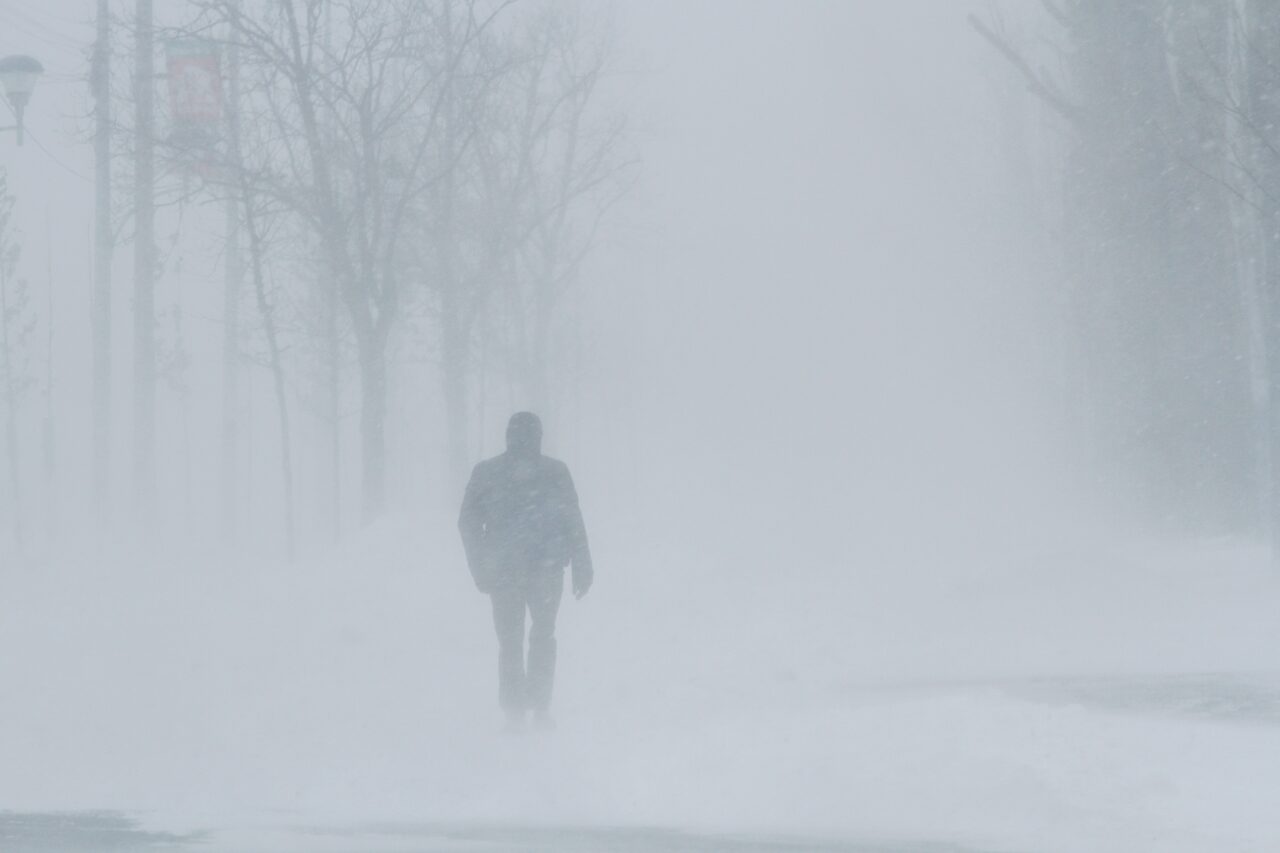 VREMEA: Fenomenul meteo care se va intensifica în toată țara. Ninsori și viscol în anumite zone