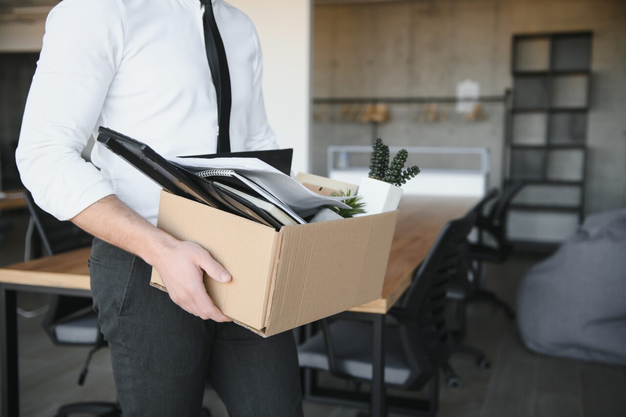 CONCEDIERI la o mare companie, prezentă și pe piața din România. Firma are 5.000 de angajați în țara noastră