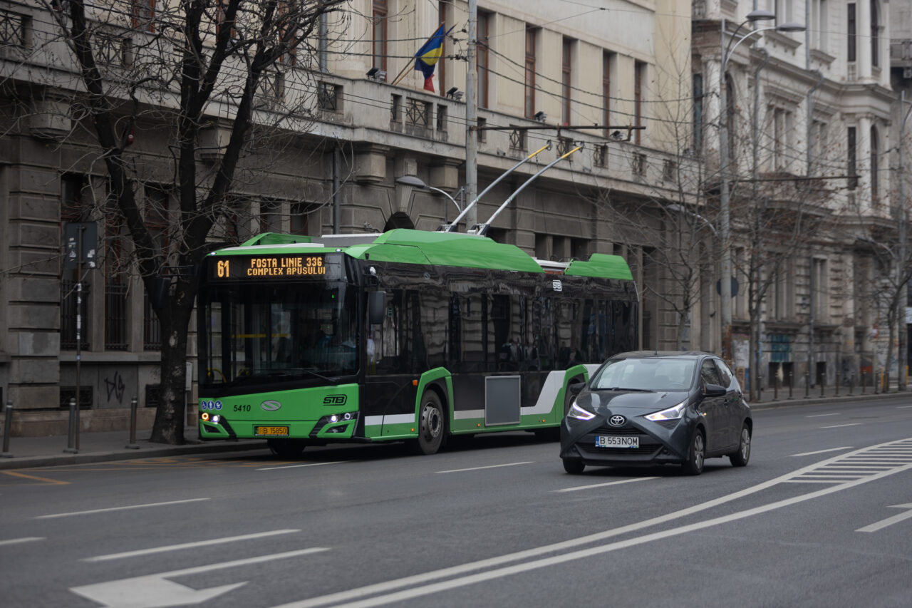 Încă 9 troleibuze Trollino în București, de luni. Pe ce linie vor circula
