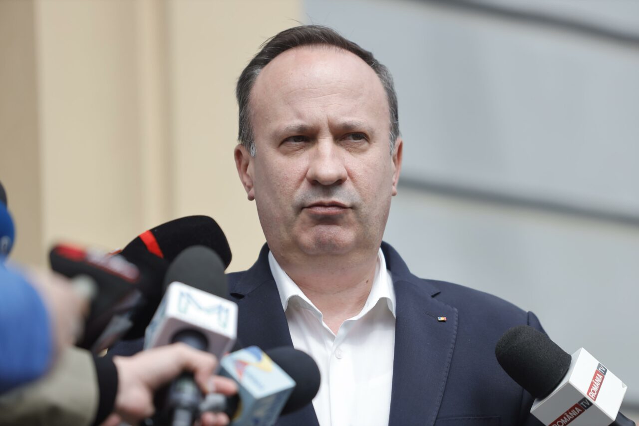 Adrian Câciu: DEFICITUL bugetar este rezonabil și sustenabil, în sensul în care investiţiile să fie la o valoare mai mare decât deficitul