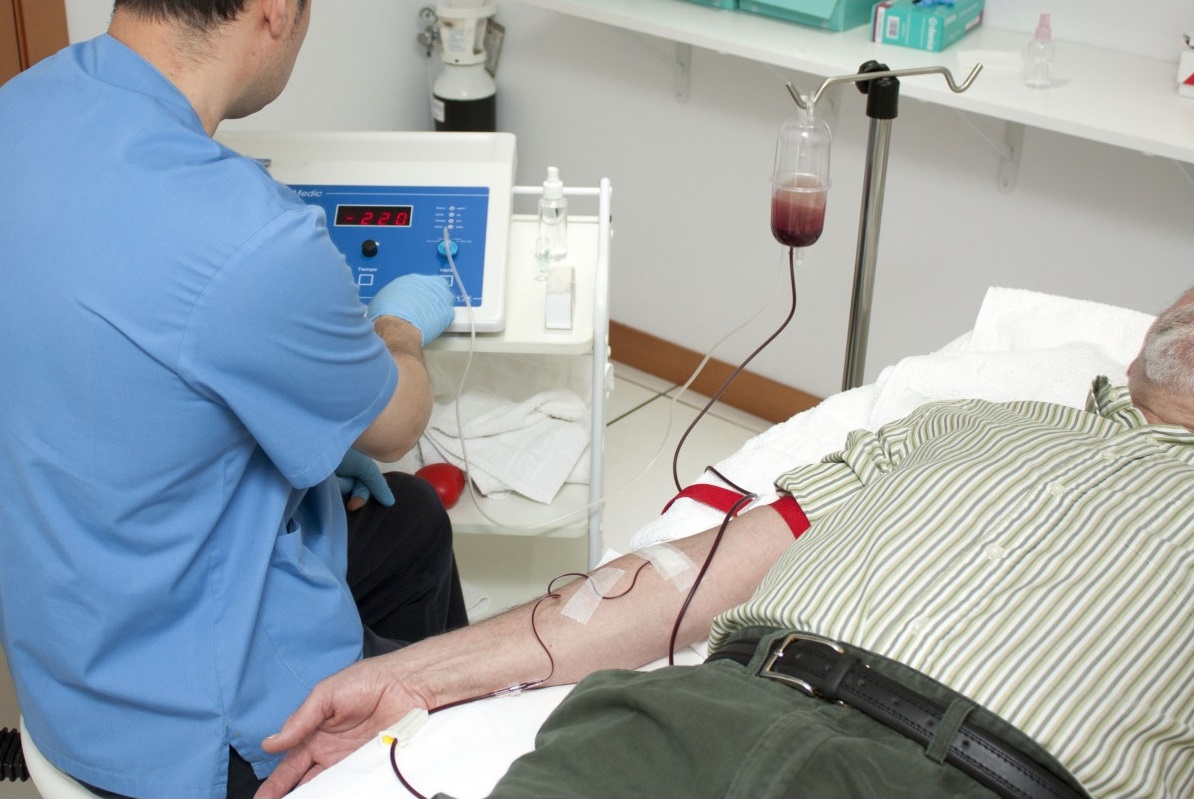 Caz șocant la BOTOȘANI. De pe patul de spital, un bărbat a sunat la 112 și a cerut să-i fie adus înapoi piciorul amputat de medici!