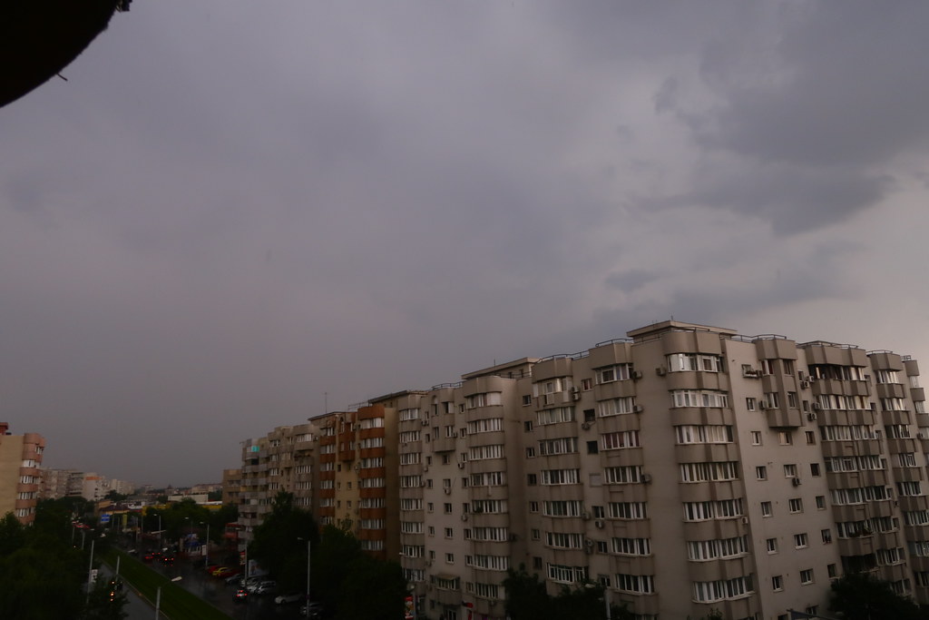 ANM a emis Cod galben de vreme rea/Prognoză specială pentru București