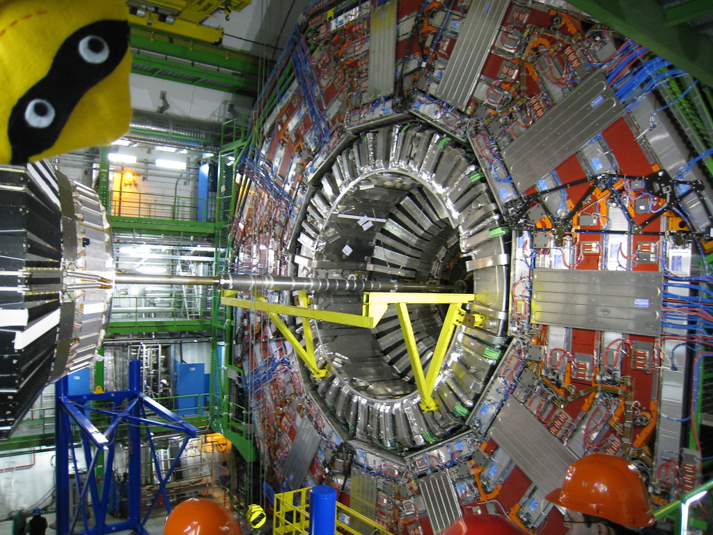 Particulele fantomă, căutate de oamenii de știință. Experimentul revoluționar aprobat de CERN