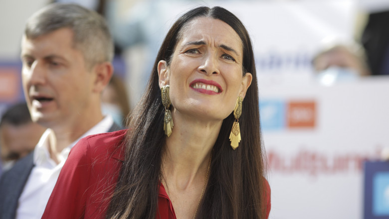 Clotilde Armand s-a ascuns într-o FRIZERIE, când cetățenii i-au cerut socoteală pentru stadiul în care a ajuns Sectorul 1: „V-ați bătut joc”