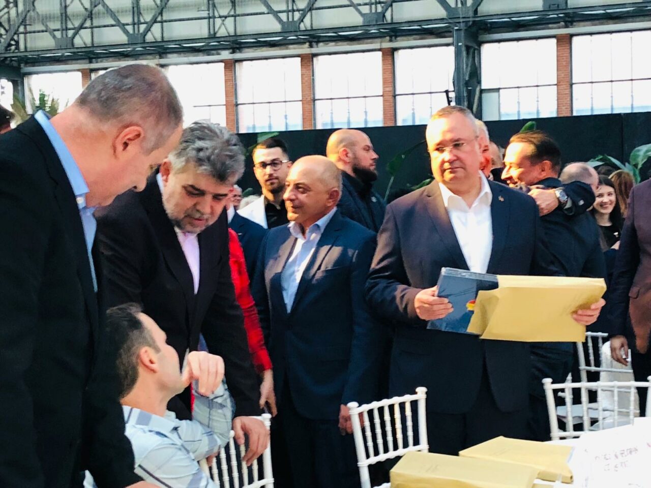 Ciolacu și Ciucă, cu aceeași mașină la lansarea lui Robert Negoiță. Cătălin Cîrstoiu, o nouă lansare/ TOP MOMENTE