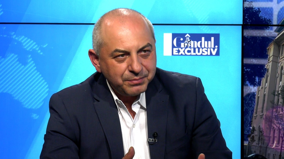 Reacții în urma ZVONURILOR că Piedone ar putea să devină candidatul Coaliției. Romașcanu: „Fonfleuri de campanie”/Roman: „Noi avem un candidat”