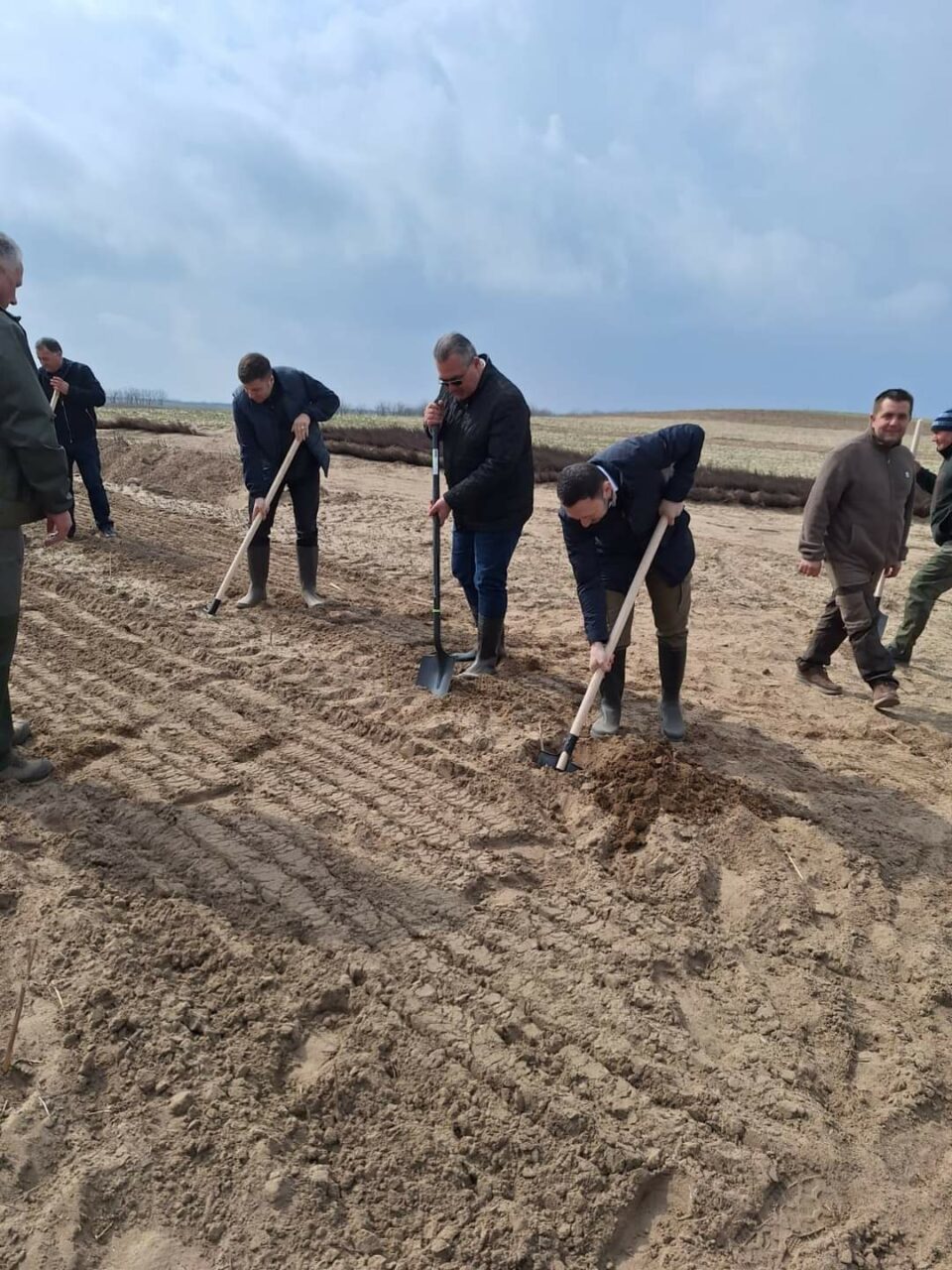Mircea Fechet: Ministerul alocă cele mai multe fonduri din PNNR pentru Sahara Olteniei