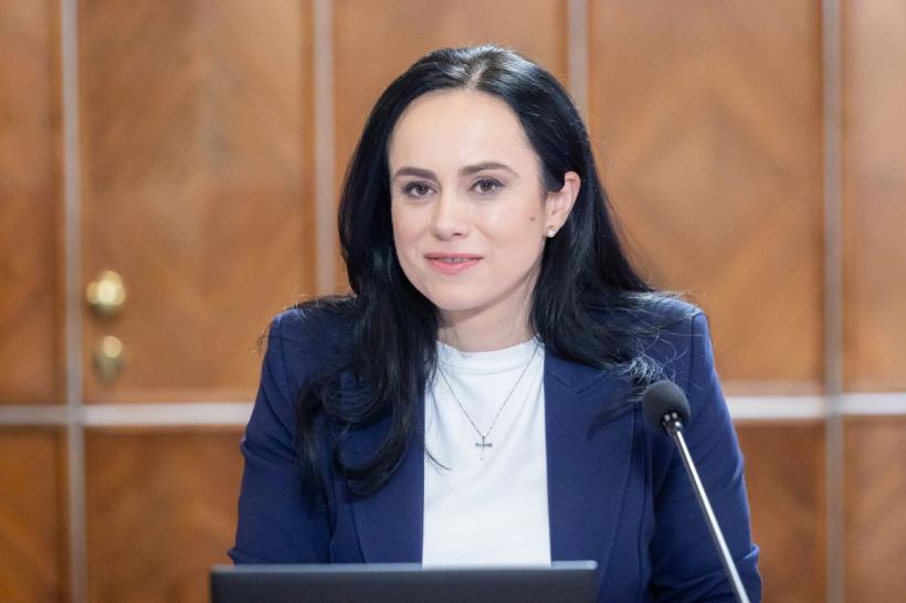 Ministrul Muncii, beneficiile noii legi a pensiilor în cazul mamelor: „Pentru fiecare copil născut și crescut avem o reducere a vârstei de pensionare”