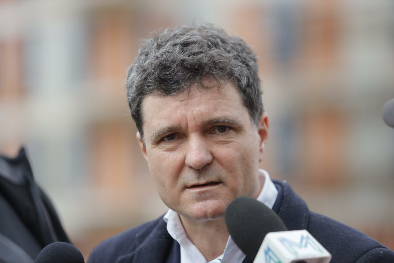 PSD îl somează pe Nicușor Dan să EXPLICE legăturile apropiate cu oameni de afaceri ruși și finanțările din campanie
