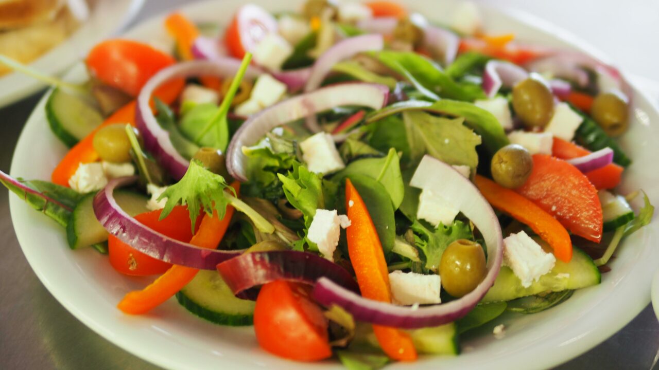 Mihaela Bilic explică motivul pentru care nicio femeie nu ar trebui să fie vegetariană