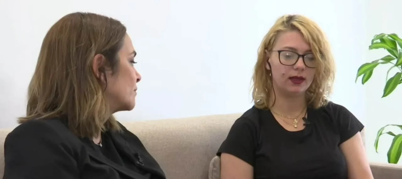 Primele declarații ale Alinei, mama fetițelor OTRĂVITE de propriul tată în Spania. În fiecare noapte merge la cimitir pentru a aprinde două lumânări