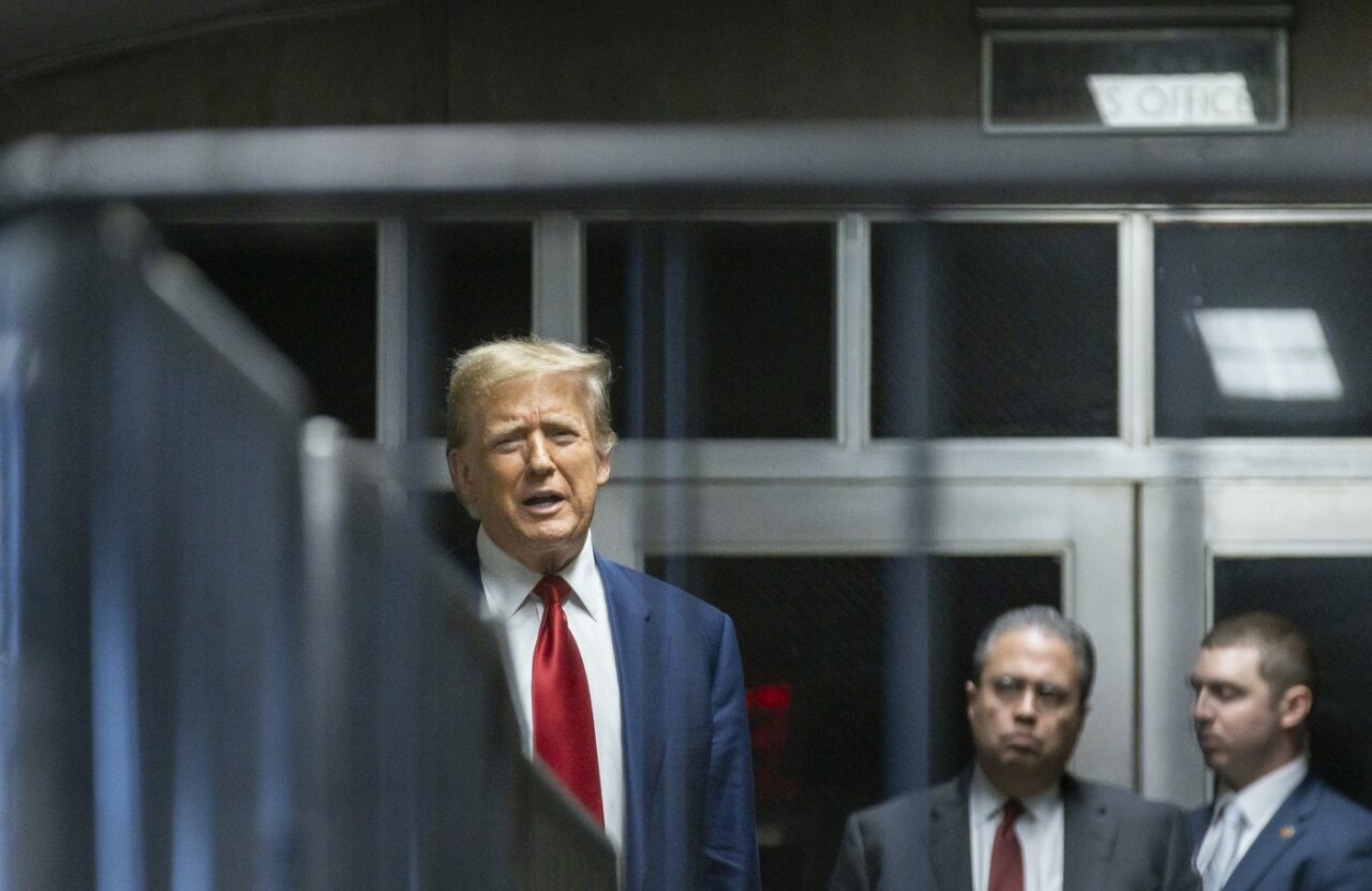 TRUMP, în boxa acuzaților! Va depune mărturie la procesul împotriva sa, care începe luni, 15 aprilie
