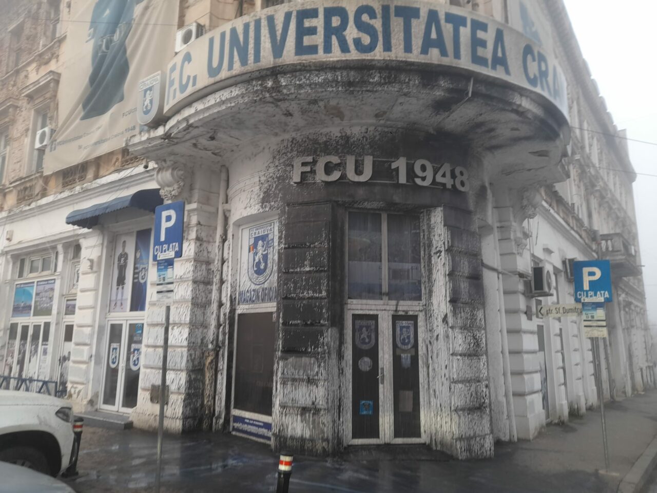 Sediul FCU Craiova, vandalizat cu o zi înaintea meciului cu Universitatea Craiova (UPDATE)