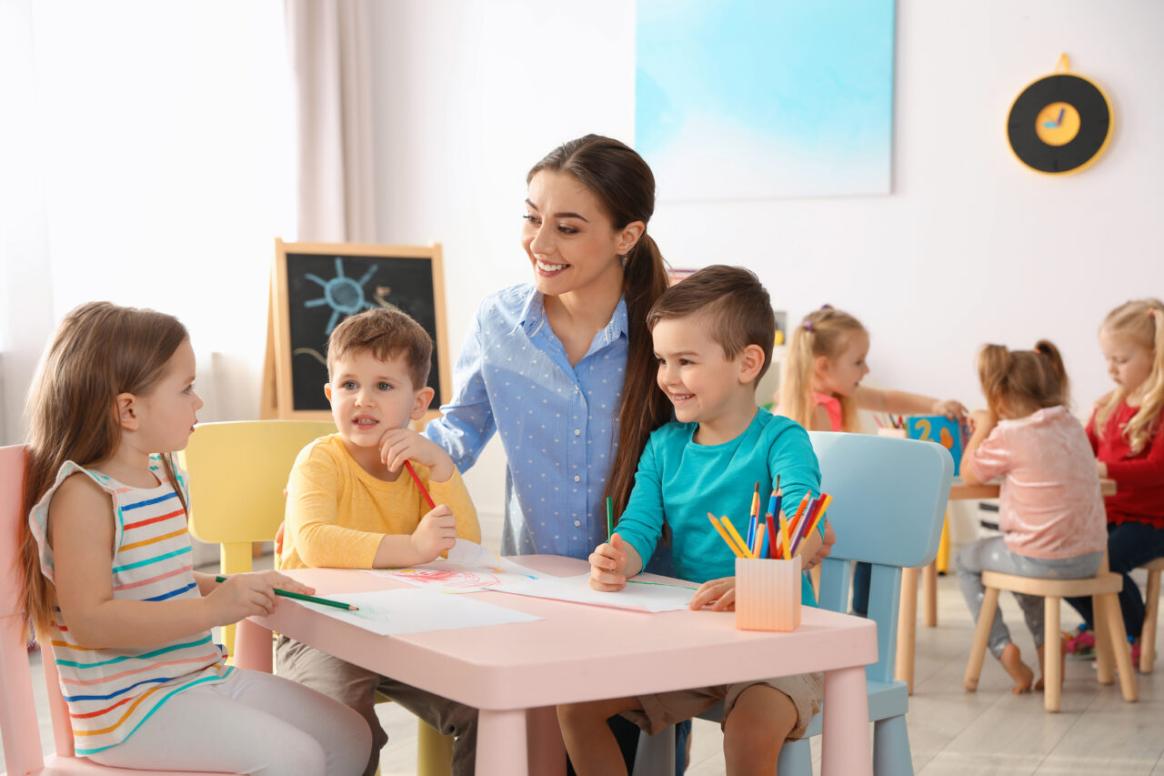 Înscriere grădiniță și creșă 2024 – 2025. Ministerul Educației a anunțat când încep ÎNSCRIERILE la creșe și grădinițe