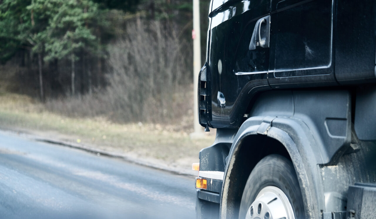 Cel mai bătrân șofer de camion are 90 de ani și este mereu pe drumuri: Termenul „pensionare” nu este în vocabularul meu