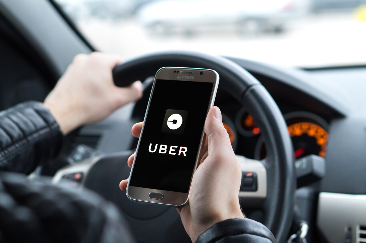 Cât a ajuns să câștige un șofer Uber: „Mai mult decât un programator”. Unele sume sunt neașteptat de mari
