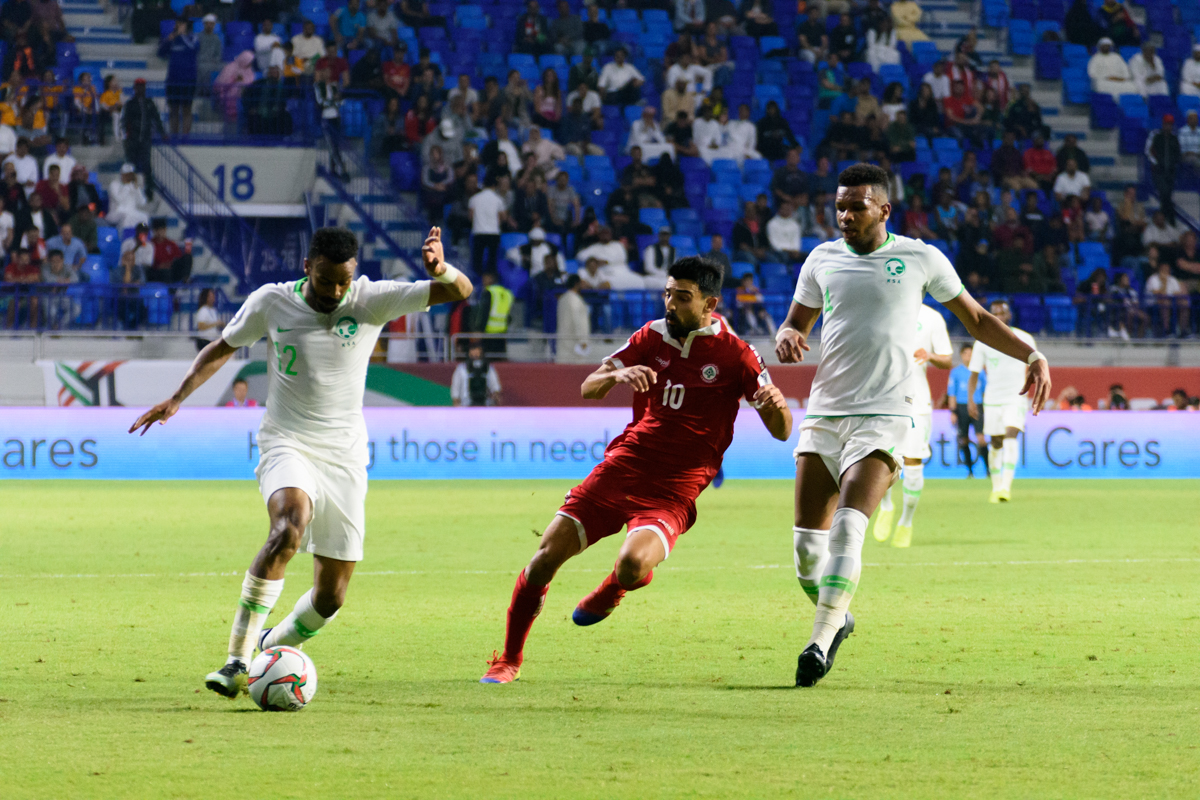 Fotbalist LOVIT cu biciul pe teren, în Supercupa Arabiei Saudite | VIDEO