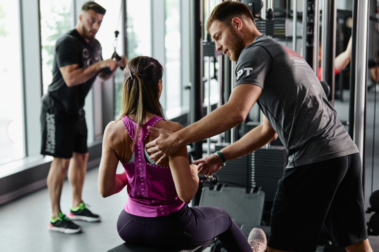 (P) Despre secretele succesului în fitness cu un Antrenor Personal