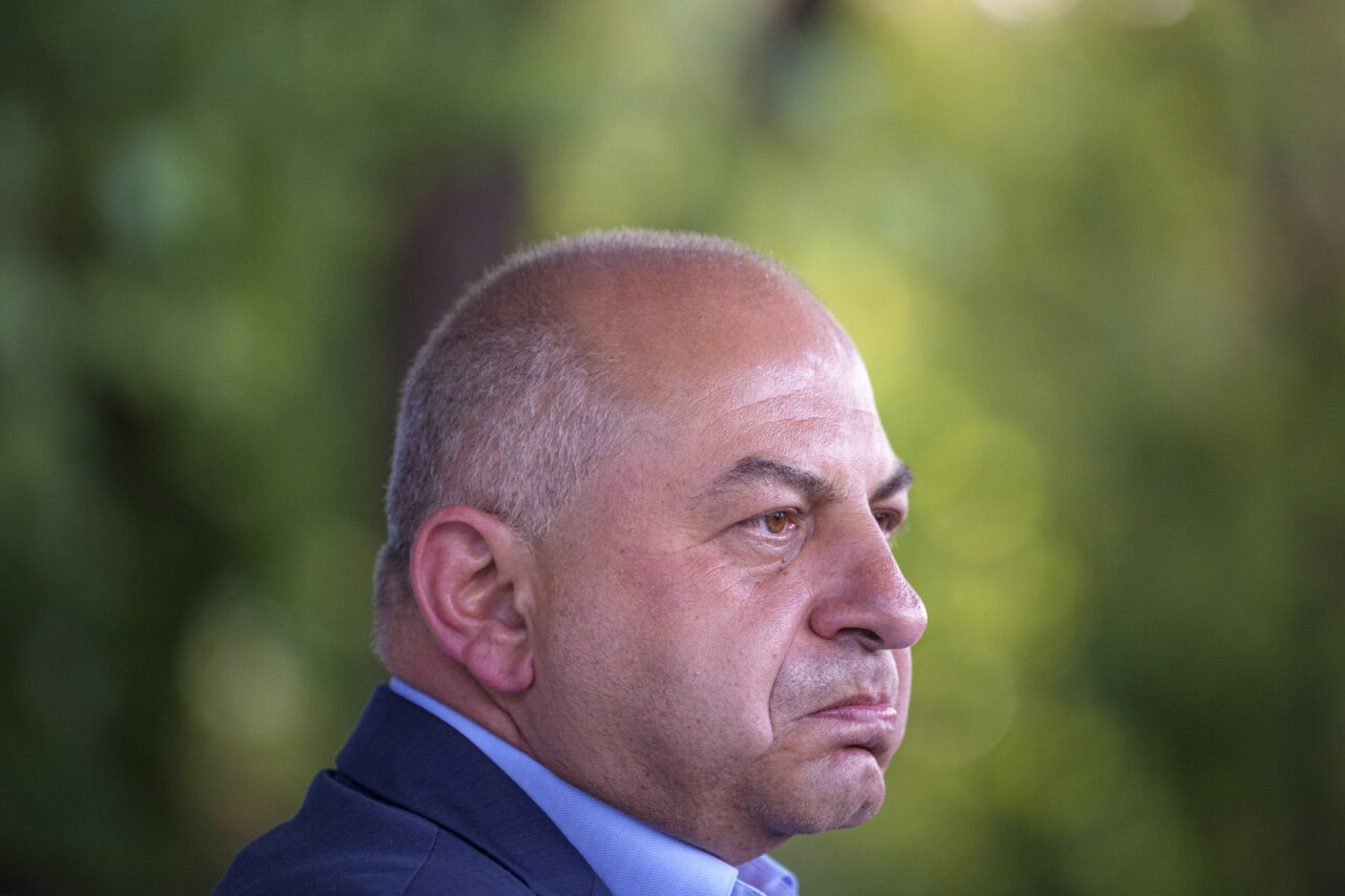 RĂSPUNSUL lui CĂTĂLIN CÎRSTOIU: Am fost supus unor atacuri / Cum se apără medicul după ce a fost ELIMINAT din cursă