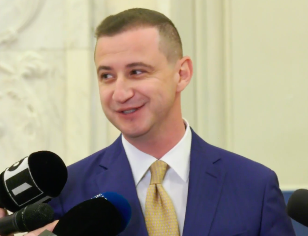 Alfred Simonis: Pe măsură ce ne apropiem de CAMPANIA ELECTORALĂ, e posibil să avem ședințe de plen în SISTEM HIBRID