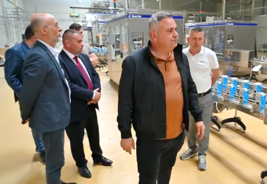 Ministrul Florin Barbu, în vizită în TIMIȘ la cel mai mare procesator de lapte cu capital românesc